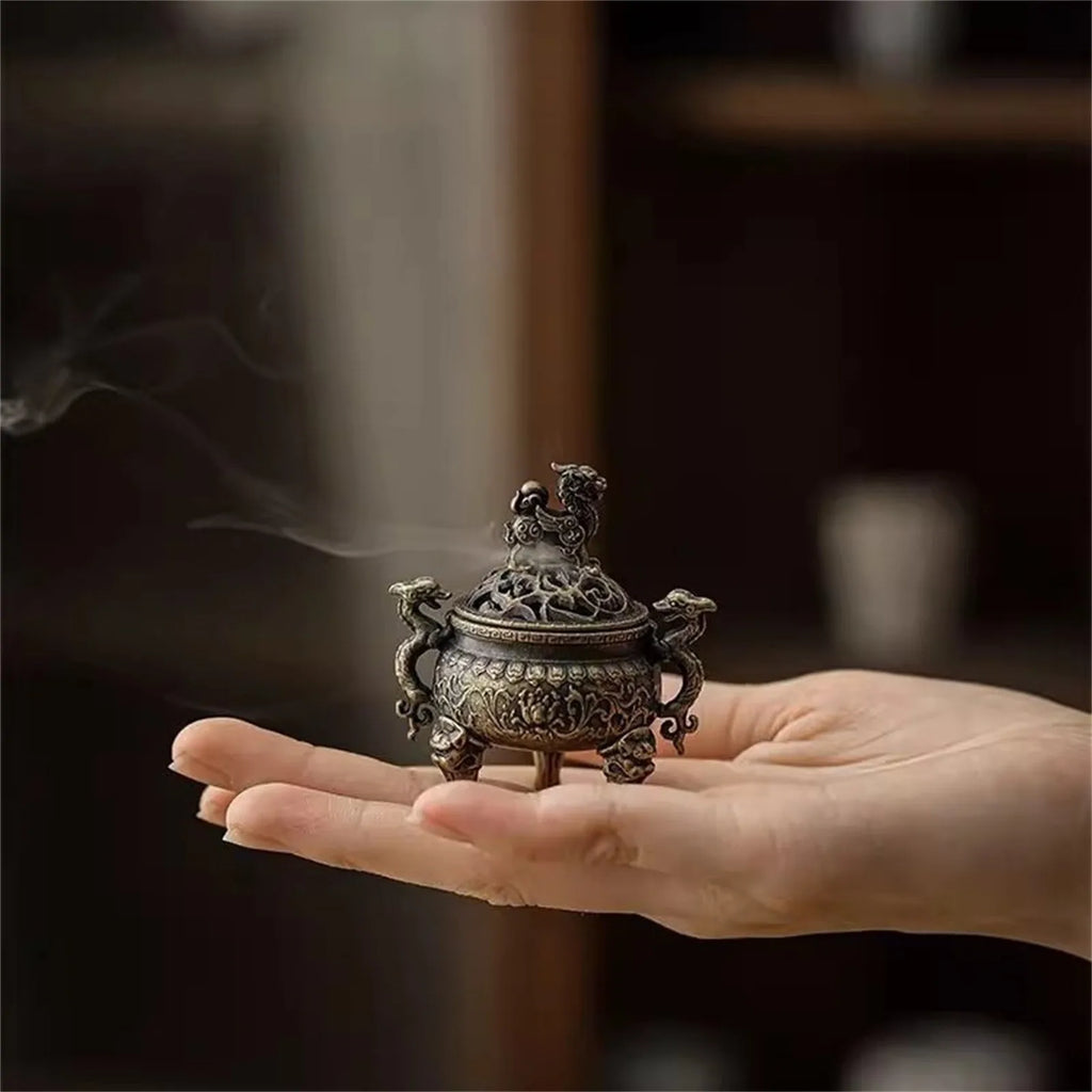 Vintage Alloy Incense Burner Stick Holder Three Legged Hollow Out Mini Sandalwood Censer Incense Burner Home Deco